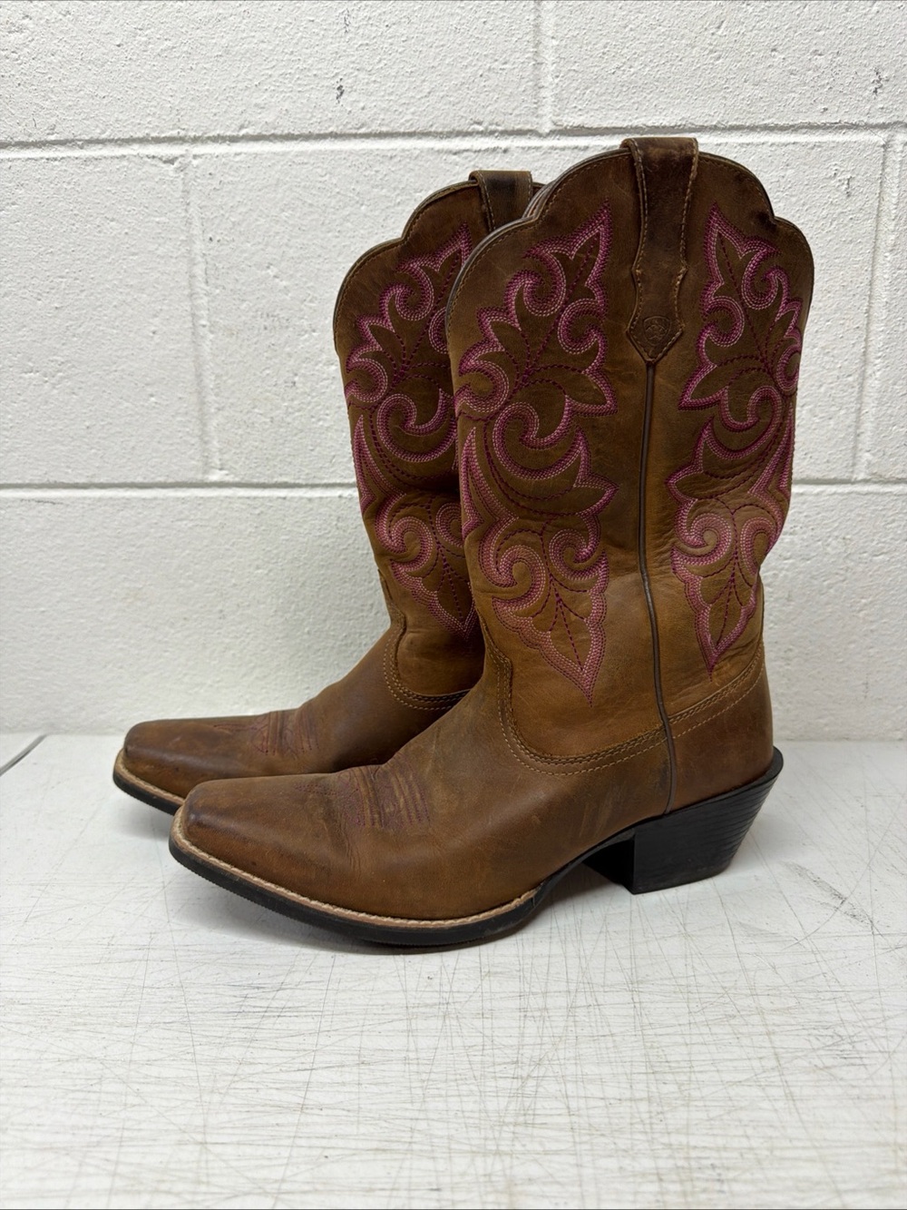 Ariat Womens Pink Purple Stitch Round Square Toe Cow Girl Boots Size 10B